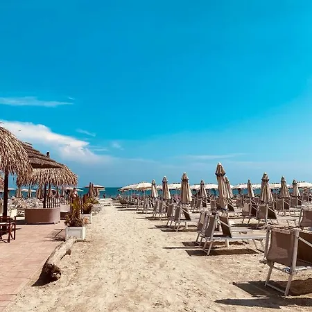 アパートホテル Pineta