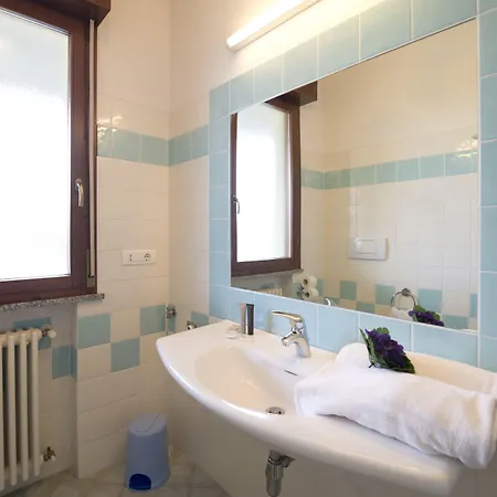 Pineta アパートホテル 2*