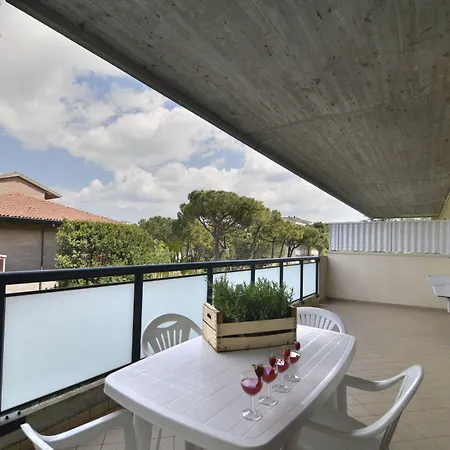 アパートホテル Pineta 2*