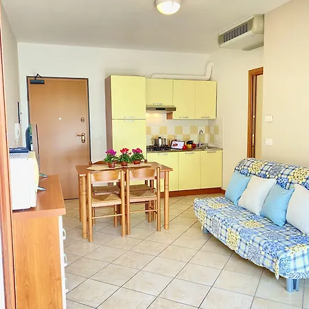 アパートホテル Pineta 2*