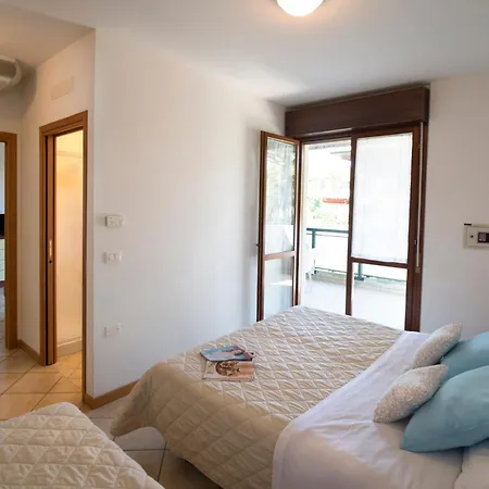 アパートホテル Pineta